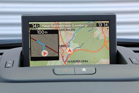 Peugeot 3008 1.6 VTi 120 ACTIVE, Navi, Display