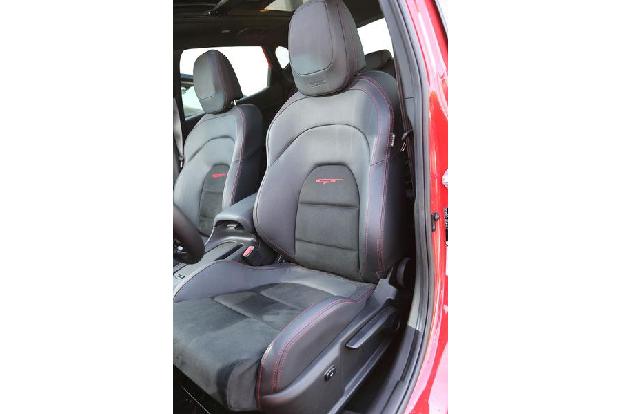 Kia Ceed GT, Fahrersitz
