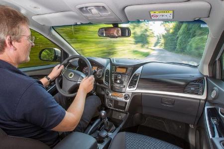 SsangYong Korando e-XDi 200, Cockpit, Fahrersicht