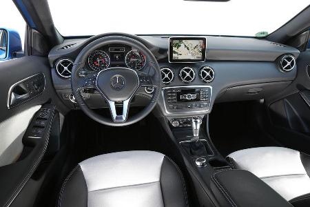 Mercedes A 180, Cockpit