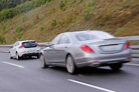Mercedes S 500 L, Stauassistent