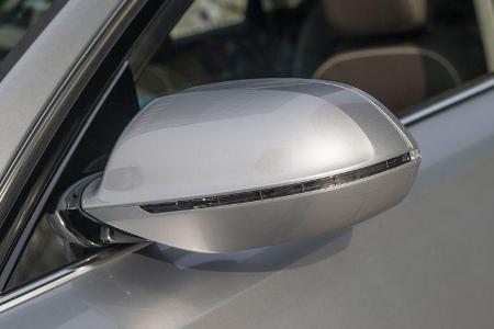 Audi A8, Seitenspiegel