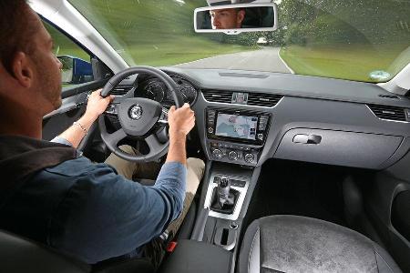 Skoda Octavia Combi 2.0 TDI, Cockpit