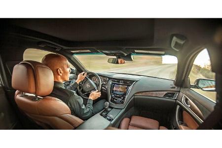 Cadillac CTS, Cockpit