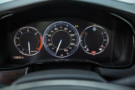 Cadillac CTS, Rundinstrumente