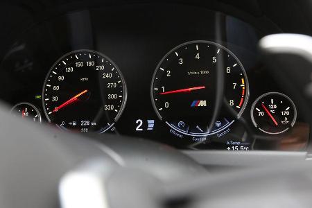 BMW M6 Gran Coup, Rundinstrumente