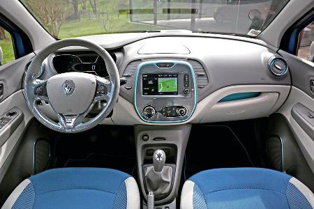 Renault Captur TCe 120, Cockpit, Lenkrad
