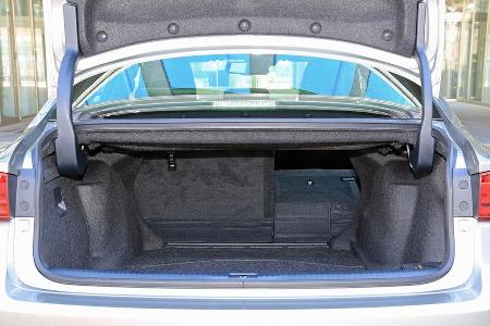Lexus IS 300h, Kofferraum
