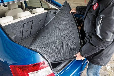Skoda Octavia, Kofferraum, Matte