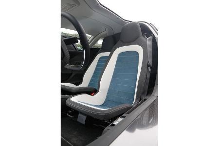VW XL1, Fahrersitz
