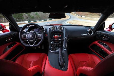 SRT Viper GTS, Cockpit, Innenraum