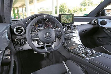 Mercedes-AMG C63 S Coupé, Cockpit