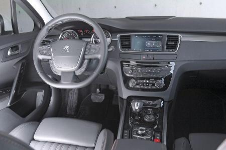 Peugeot 508 RXH, Lenkrad, Cockpit