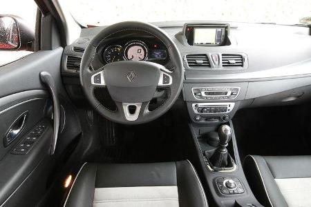 Renault Mégane TCe 130, Lenkrad, Cockpit