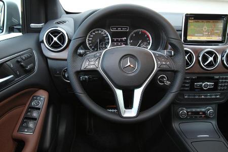 Mercedes B-Klasse, Cockpit
