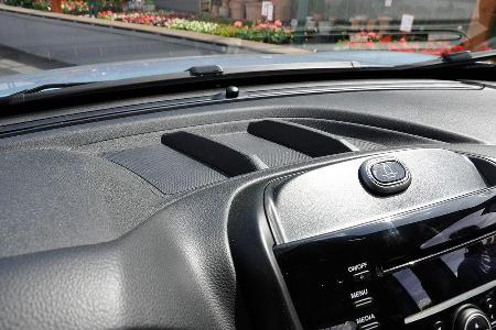 Opel Combo, Ablage