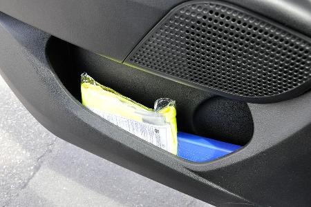 Opel Combo, Ablage