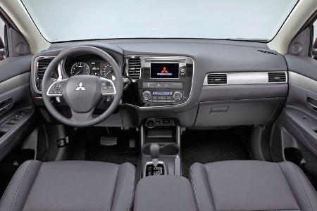 Mitsubishi Outlander, Cockpit
