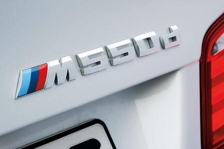 BMW M550d x-Drive, Typenbezeichnung, Emblem