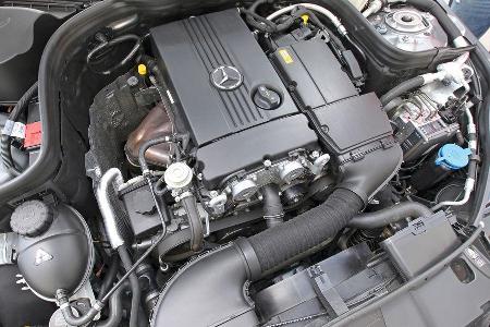 Mercedes E 200 NGT, Motor