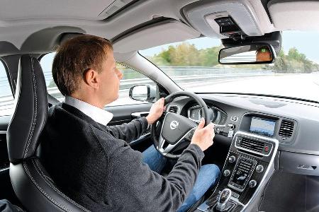 Volvo V60 Plug-in-Hybrid, Cockpit