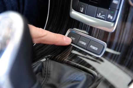 Volvo V60 Plug-in-Hybrid, Mittelkonsole