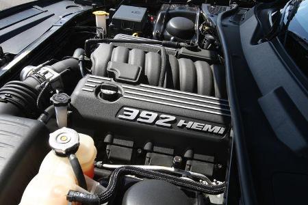 Dodge Challenger SRT8, Motor