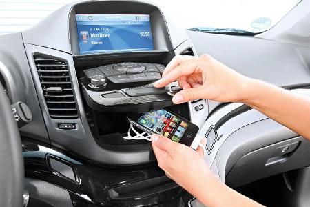 Chevrotel Orlando 2.0 LTZ, Mittelkonsole, Anlagefach