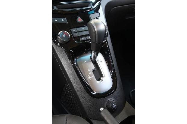 Chevrotel Orlando 2.0 LTZ, Schalthebel, Schaltknauf
