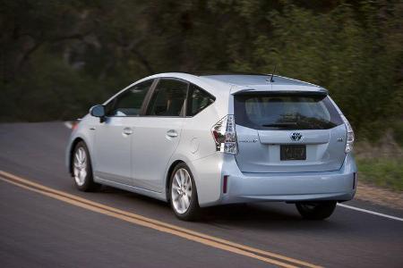 0111, Toyota Prius V