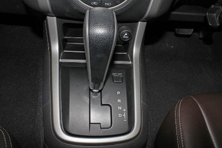 Isuzu D-Max 2,5l Double Cab 4WD, Schalthebel, Schalknauf