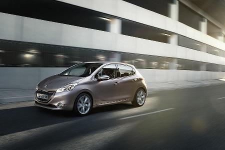 Peugeot 208, Front