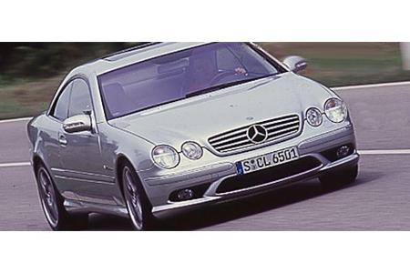 In Sachen Vortrieb spielt der Mercedes klar die erste Geige, ...