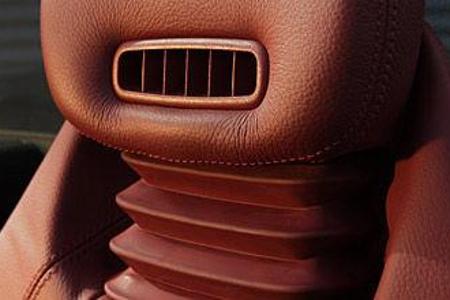 Auch das Airscarf-System, das den Nacken mit warmer Luft verwöhnt, überzeugt.
