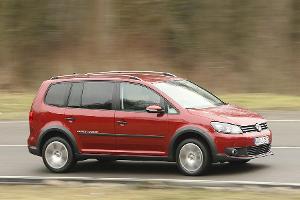 VW Cross Touran im Fahrbericht