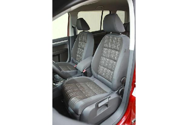 VW Cross Touran, Sitze