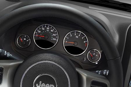 Jeep Compass Modelljahr 2011, Innenraum, tacho, instrumente