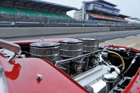 Ferrari 340/376 MM, Motor, Vergaser