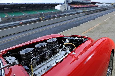 Ferrari 340/376 MM, Motor, Vergaser