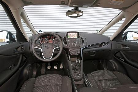 Opel Zafira Tourer 2.0 Biturbo CDTi Sport, Cockpit, Lenkrad