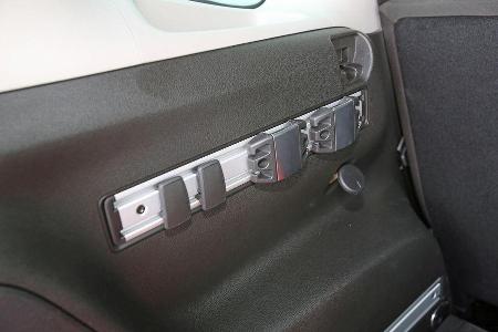 Opel Zafira Tourer 2.0 Biturbo CDTi Sport, Einrastevorrichtung