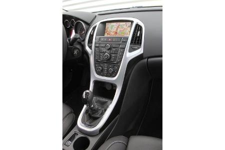 Opel Astra GTC 1.4 Turbo, Mittelkonsole