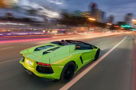 Lamborghini Aventador LP 700-4 Roadster, Heckansicht