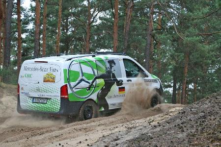 Mercedes Rallye-Vito Aicha des Gazelles im Fahrbericht