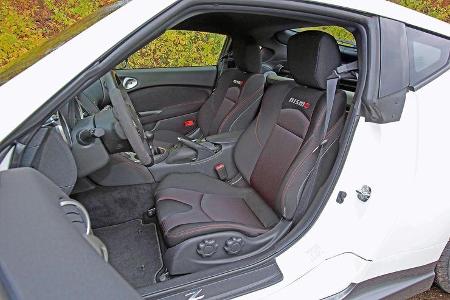 Nissan 370 Z Nismo, Fahrersitz