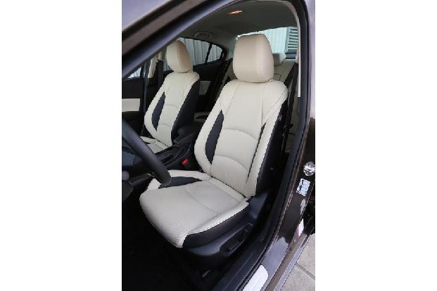 Mazda 3 SKYACTIV-G120, Fahrersitz