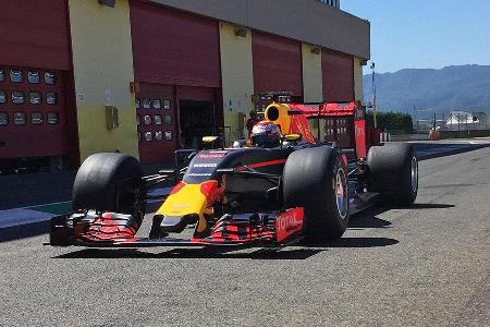 Red Bull - Pirelli 2017 Reifen Test - Mugello 2016