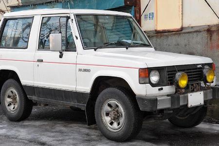 Mitsubishi Pajero L040