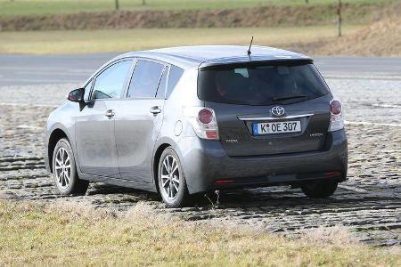 Toyota Verso, Seitenansicht