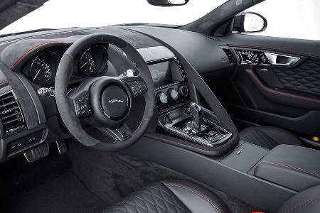 Jaguar F-Type SVR